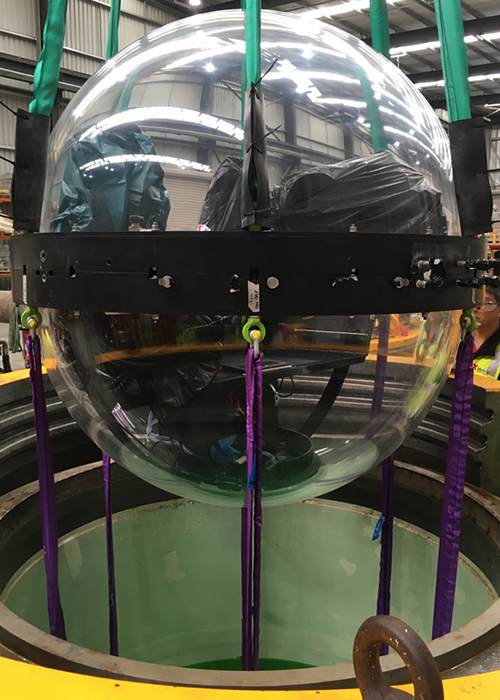 Submarine_Lowered_into_Chamber